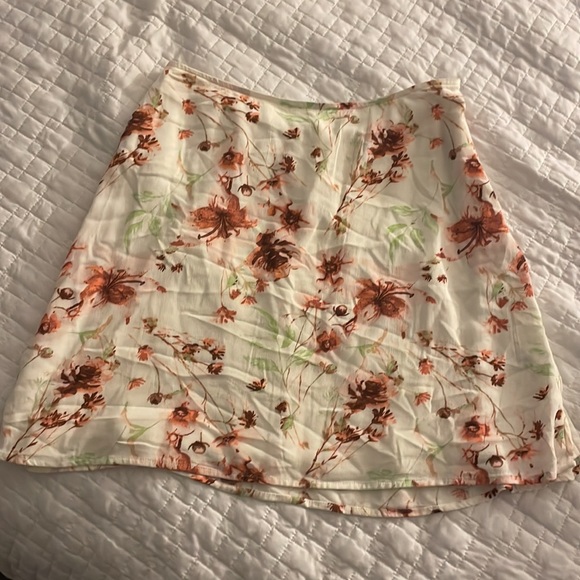 BP Slim A-Line Miniskirt in Ivory- Coral Romantic Floral - Picture 2 of 7